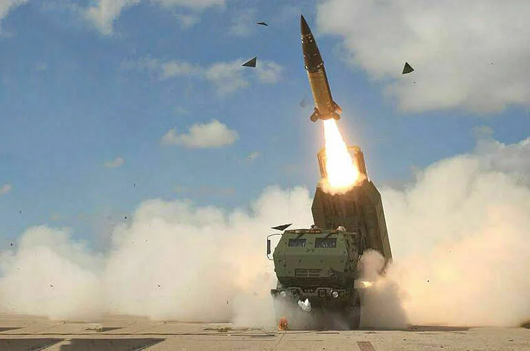 Чем опасны американские баллистические ракеты ATACMS