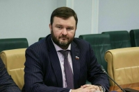 Сенатор Ворона предложил усилить проверки пищевых рынков в новых регионах