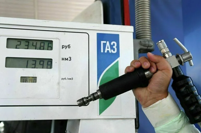 Чиновникам и депутатам предлагают машины на газе