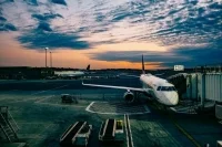 Самолет выкатился за пределы взлетно-посадочной полосы в Перми