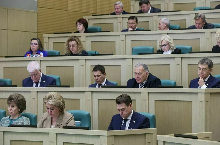 Совфед одобрил блокировку сайтов по сбору средств для противника