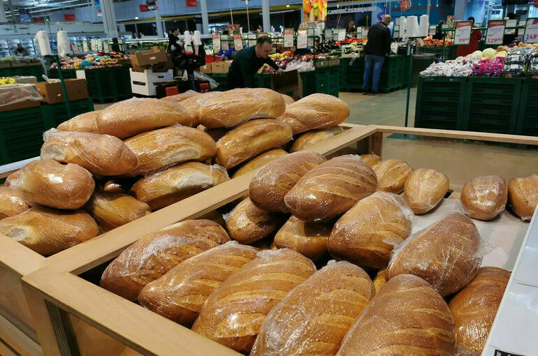 Депутаты попросят кабмин ограничить наценки на продукты первой необходимости