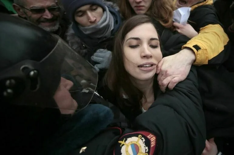 Суд отказался заочно арестовать Толоконникову из Pussy Riot