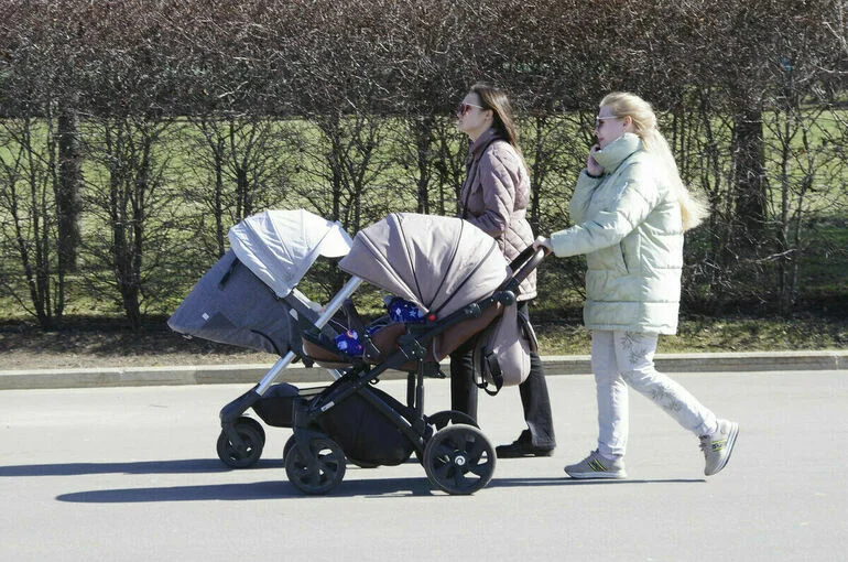 В Ленинградской области расширят использование регионального маткапитала