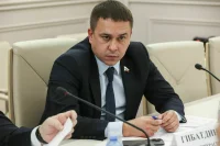 Гибатдинов объяснил, зачем сокращать рабочую неделю на час