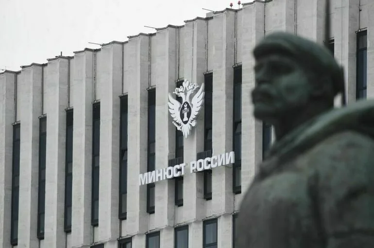 Минюст признал иноагентами псковского политика Малова и журналиста Колдобского