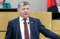 Новиков считает, что визит Кэмерона в Киев — знак солидарности с США