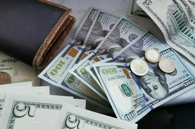 Российские визы подорожают для жителей Европы