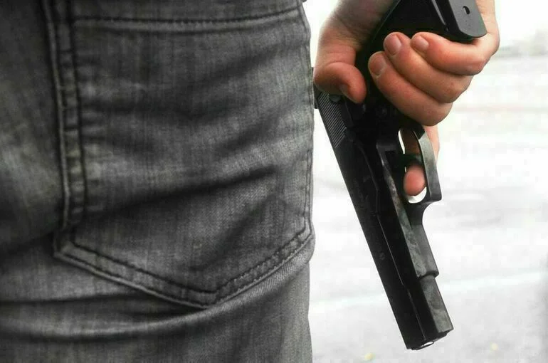 В США неизвестный застрелил трех женщин и 13-летнюю девочку          