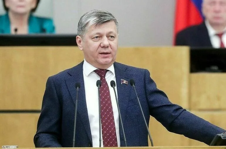 Новиков считает, что отношения РФ и Аргентины зависят от позиции Милея к БРИКС