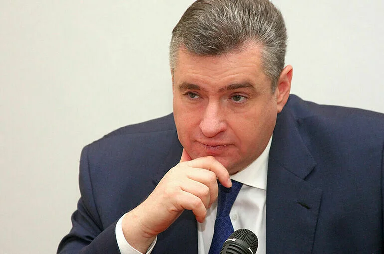 Слуцкий назвал избранного президентом Аргентины Милея эпатажным политиком