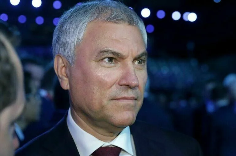 Володин посетил школу «Шицзя» в Пекине