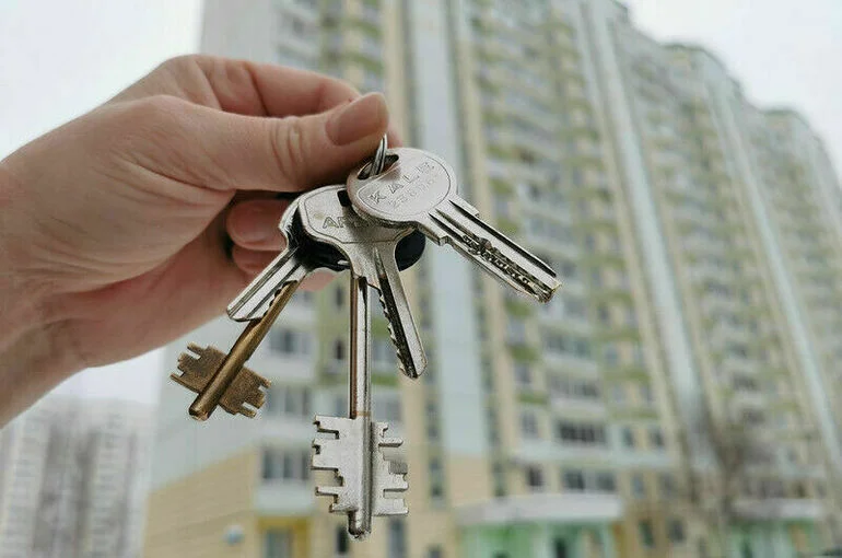 Петербургские дети-сироты получат квартиры, оборудованные мебелью и техникой
