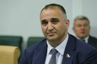 Ахмадов высоко оценил господдержку туристической отрасли