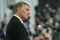 Песков обвинил США в разрушении международных экономических отношений