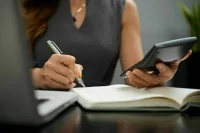 В России 2 декабря празднуют День банковского работника