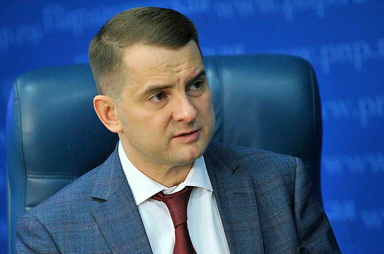 Нилов предложил ввести скидки на оплату штрафов за нарушение правил парковки