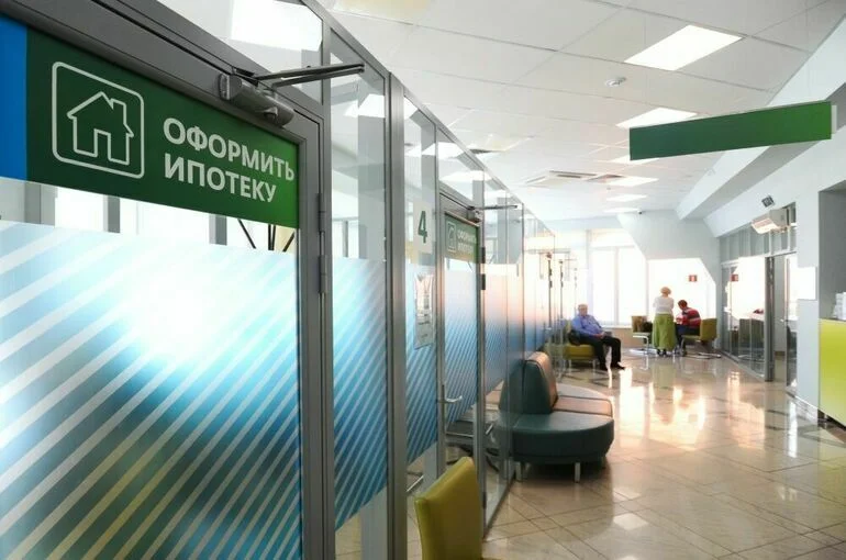 Средняя ставка по ипотеке в России превысила 8 процентов