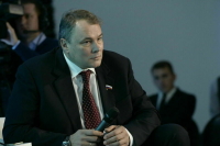 Толстой заявил о готовности Госдумы присвоить блогерам код в ОКВЭД