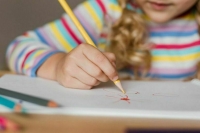 В школах могут появиться тьюторы и тифлосурдопереводчики