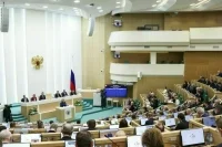 Совфед одобрил ограничения на использование телефонов в школах