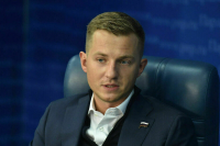 Метелев намерен проработать с Росмолодежью вопрос страхования добровольцев