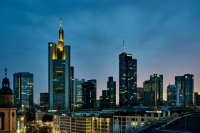 Зеленский прибыл в Германию с неанонсированным визитом