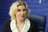 Икра из спецхолодильников и мандарины без кожуры