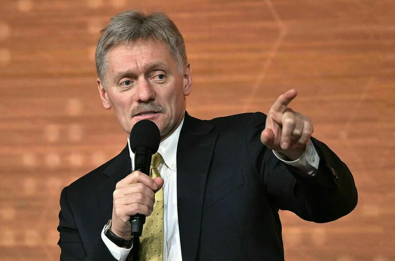 Песков: Кремль не интересуется местонахождением и судьбой Навального*