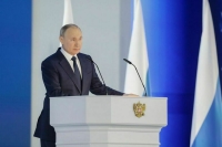 Путин поблагодарил депутатов Госдумы за защиту интересов России на мировой арене