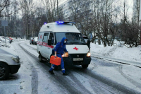 При обстреле села в Курской области пострадали два человека