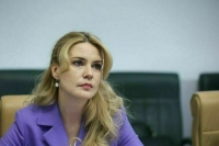 Лантратова считает, что нужно принять единый закон по вопросам детского отдыха