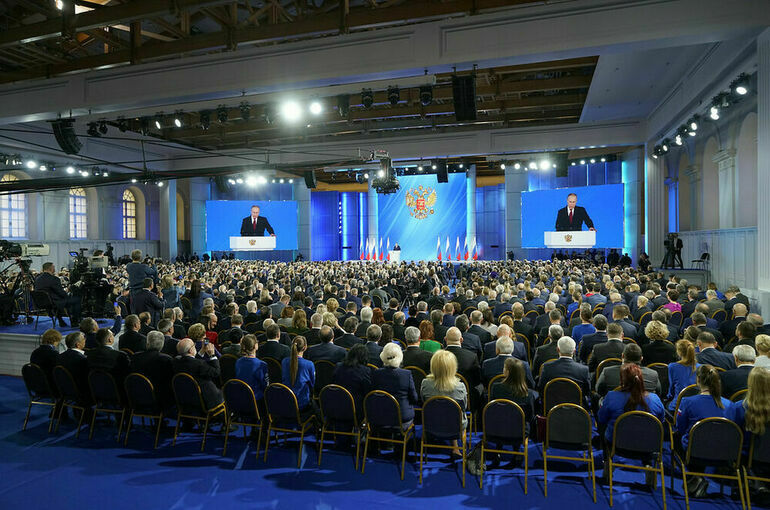 Путин примет участие в заседании Совета законодателей