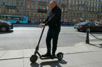 Самокатчиков хотят прописать в Административном кодексе