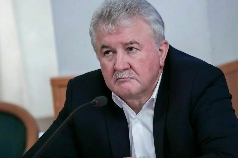 Москвичев считает, что школьникам нужно рассказать о престиже работы водителем