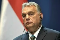 Орбан поинтересовался, намерены ли принимать Украину в ЕС вместе с военными РФ