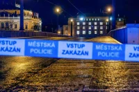 Число жертв стрельбы в Карловом университете возросло до 14