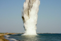 В Черном море подорвался на мине балкер под флагом Панамы