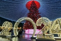 Чем заняться в Москве и Санкт-Петербурге на новогодних праздниках