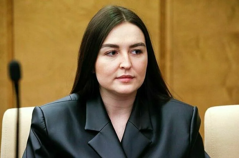 Скрозникова считает нужным создать сервис для директоров школ по поиску учителей
