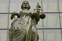 Ивлееву оштрафовали на 100 тысяч рублей за «голую» вечеринку в Москве