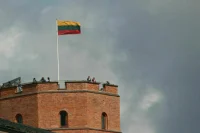 В Литве изучат правовую базу запрета обучения на русском языке в госшколах