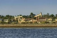 Законопроект о морских нефтегазовых объектах могут рассмотреть в весеннюю сессию