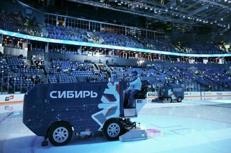 Международный день ледовара отмечается 16 января