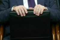 Членам семей бойцов СВО разрешат регистрировать их по доверенности