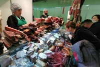 В Россию привезут иностранных продавцов и машинистов