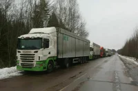Очередь из 50 фур выстроилась под Калининградом на границе с Литвой