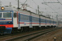 Выбросившую кота из поезда проводницу отстранили от работы