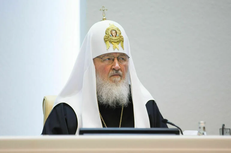 Патриарх Кирилл призвал исключить необоснованное вторжение опеки в семью