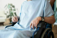 Как оформить уход за нетрудоспособным